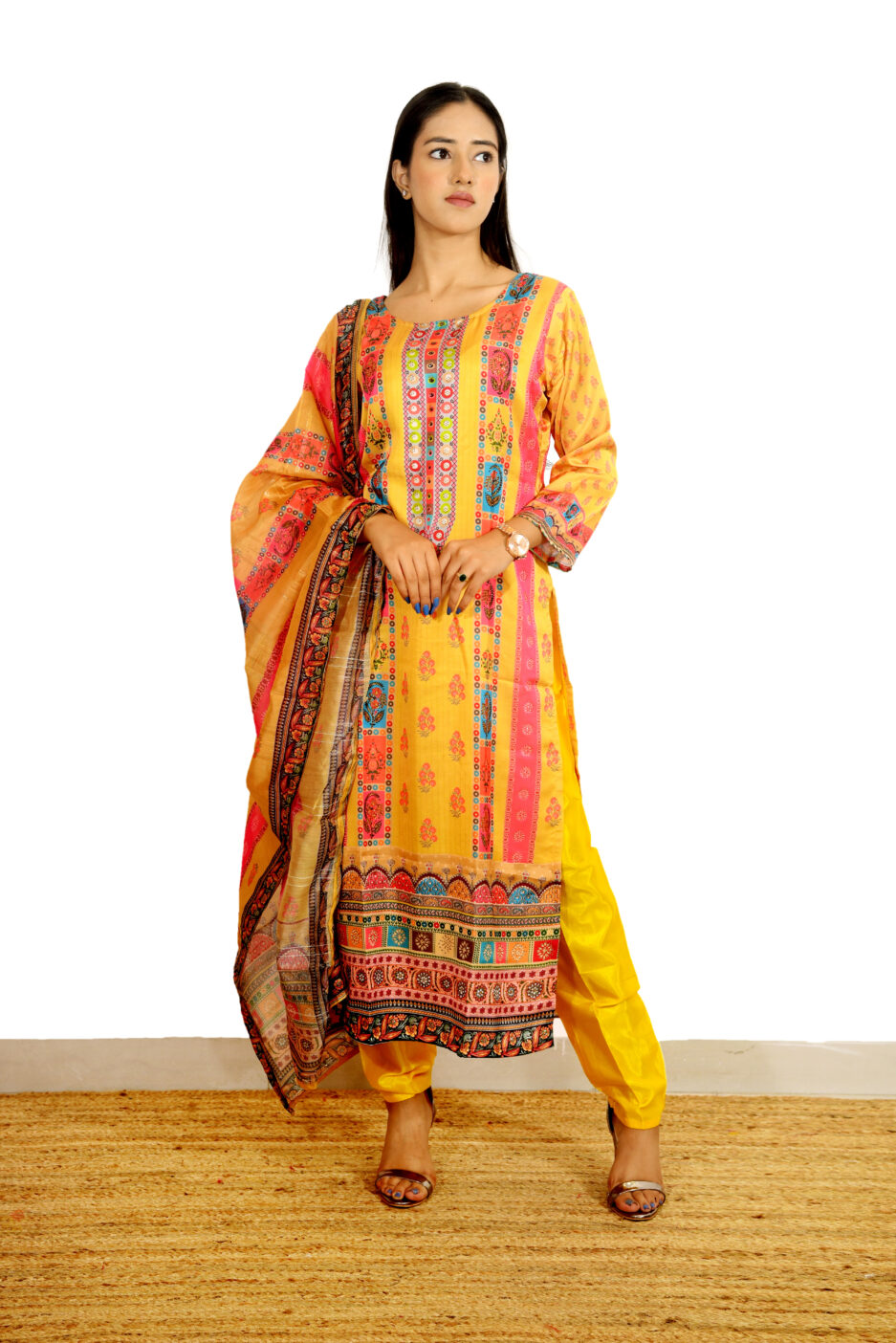 Ethnic kurti with dupatta