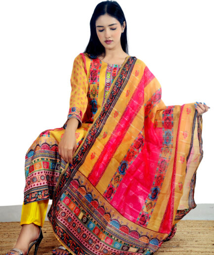 Ethnic kurti with dupatta